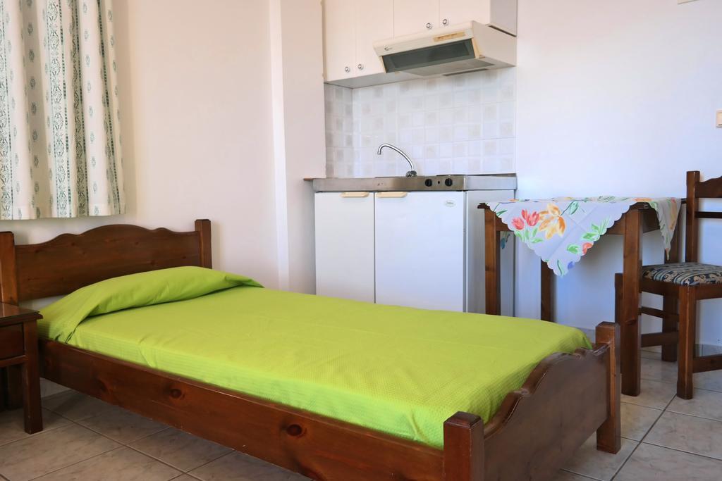 Mina'S Studios In Naxos Island Άγιος Προκόπιος Εξωτερικό φωτογραφία