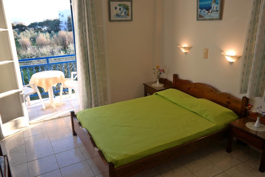 Mina'S Studios In Naxos Island Άγιος Προκόπιος Εξωτερικό φωτογραφία