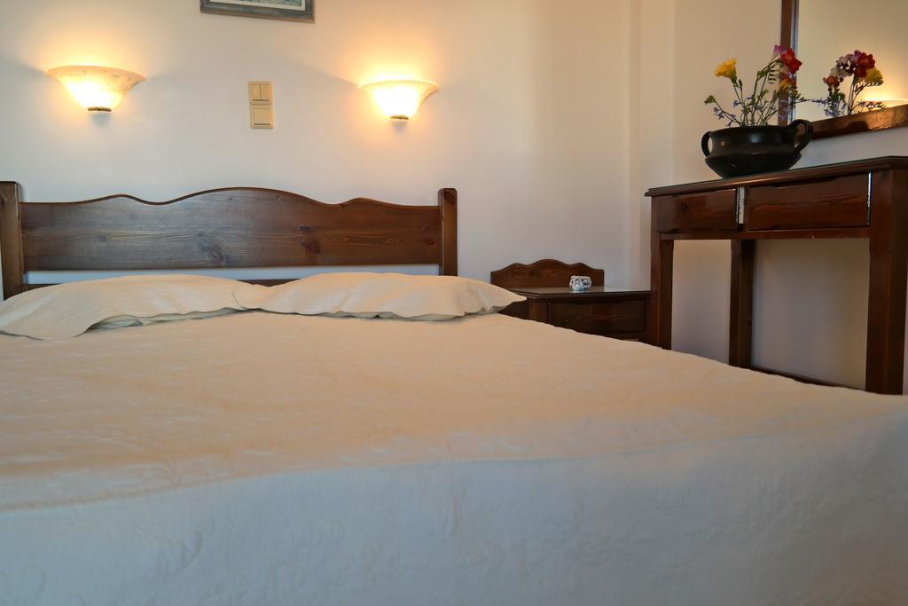 Mina'S Studios In Naxos Island Άγιος Προκόπιος Εξωτερικό φωτογραφία