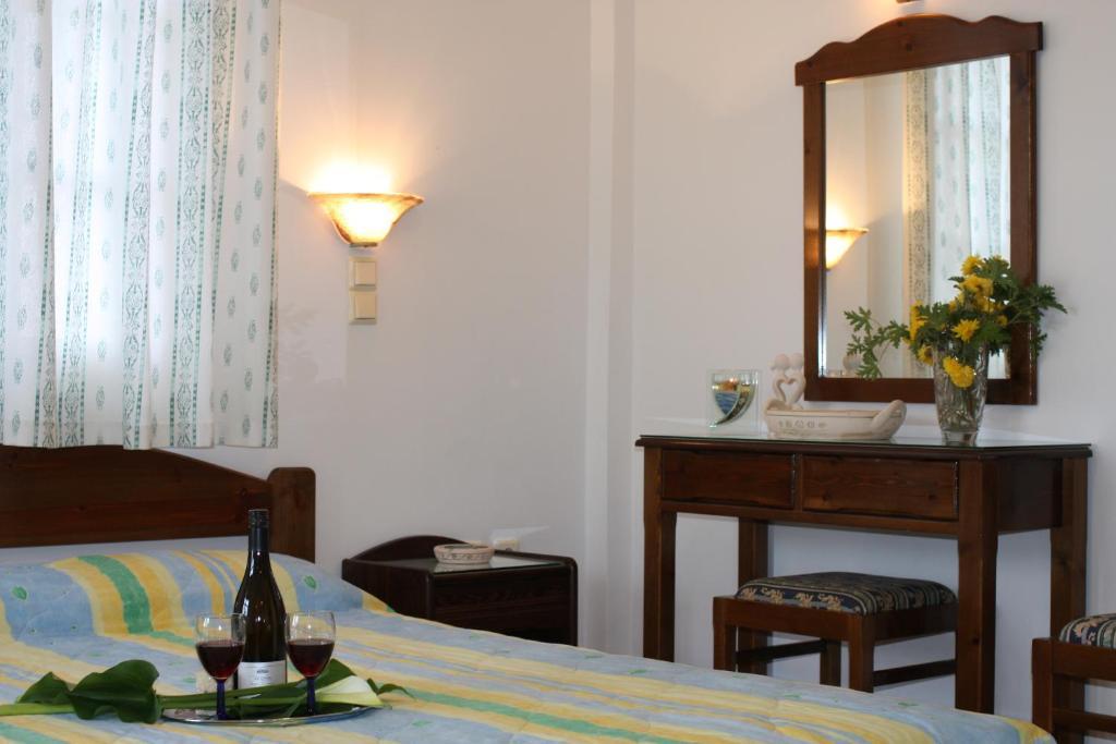Mina'S Studios In Naxos Island Άγιος Προκόπιος Εξωτερικό φωτογραφία