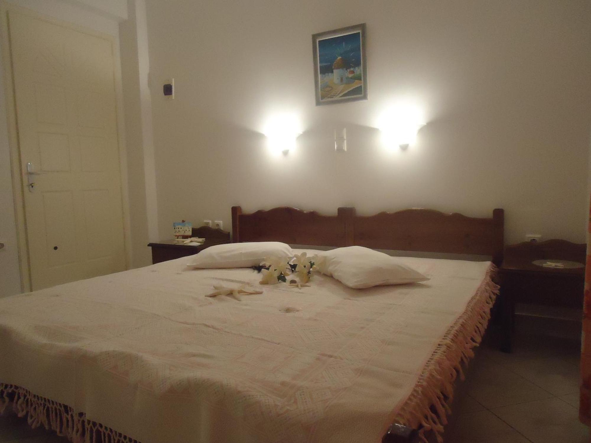 Mina'S Studios In Naxos Island Άγιος Προκόπιος Εξωτερικό φωτογραφία