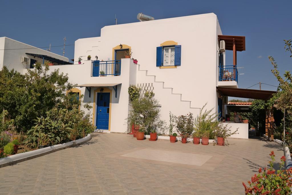 Mina'S Studios In Naxos Island Άγιος Προκόπιος Εξωτερικό φωτογραφία